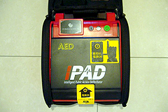 AED（自動体外式除細動器）